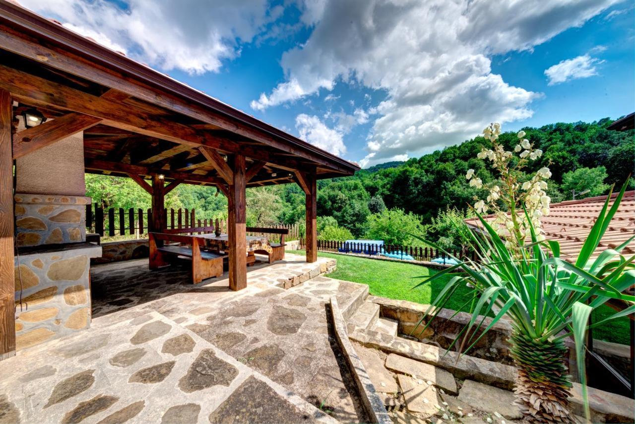 House Maya Tryavna Exterior foto